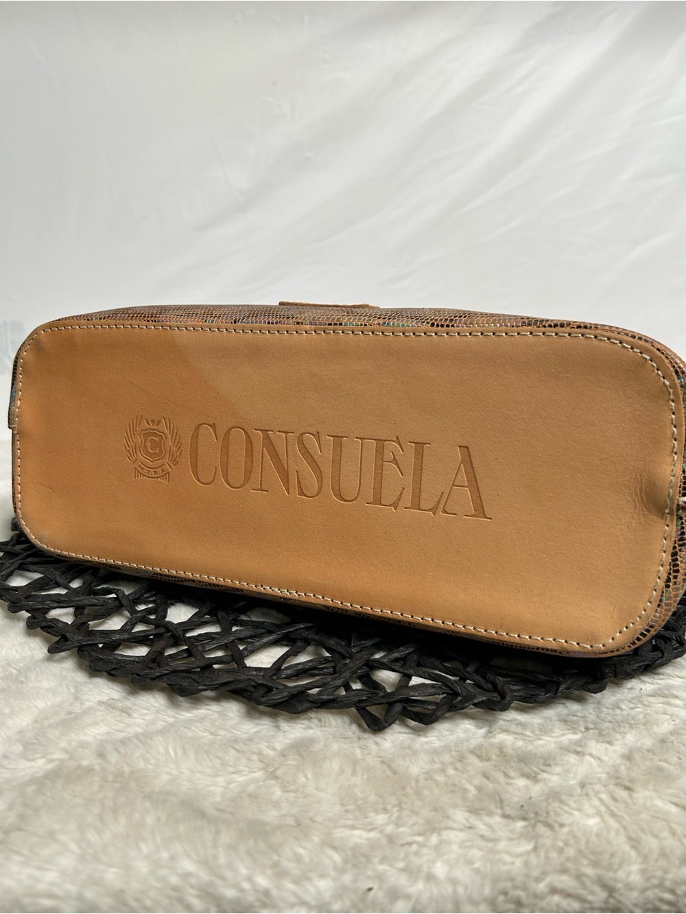 Consuela Iris Hobo - Picture 11 of 14